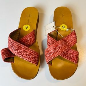 Mila Paoli Women's Cute Classic Slip On Platform Sandals Size 9